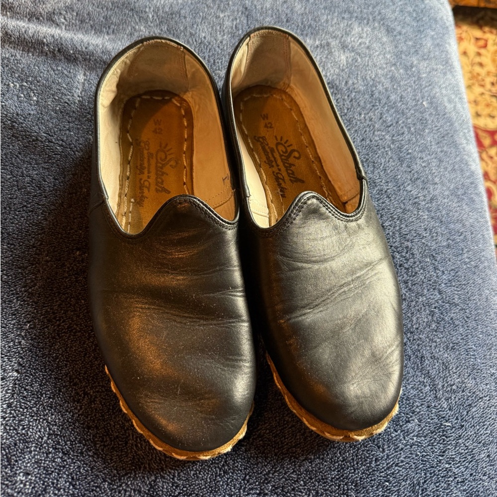 Sabah Black Leather Slip-On Loafers